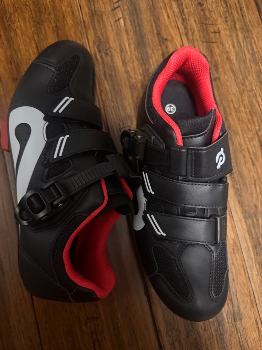 Like New: Peloton Cycling Shoes - 39 / Women’s 8 - Used Twice
